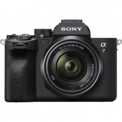 Sony A7M4 + Sony 28-70mm f/3.5-5.6 (ILCE7M4K) + 450zł rabatu przy zakupie obiektywu + 3-letnia gwarancja za 1zł