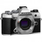OM SYSTEM OM-5 z ob M.Zuiko Digital ED 12-45 mm f/4.0 PRO