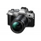 OM SYSTEM OM-5 z ob M.Zuiko Digital 14-150mm f/4.0-5.6 ED II