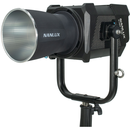 Nanlux Evoke 1200 Spot Light z soczewka Fresnel FL-35 oraz walizką transportową