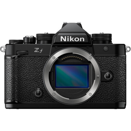Nikon Z f z obiektywem NIKKOR Z 40mm f/2 (SE)