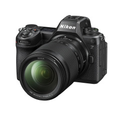 Nikon Z6 III + NIKKOR Z 24-200mm f/4-6.3 VR - cena zawiera rabat od firmy NIKON