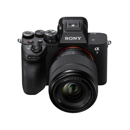 Sony A7 IV z obiektywem FE 28-70mm f/3.5-5.6 II