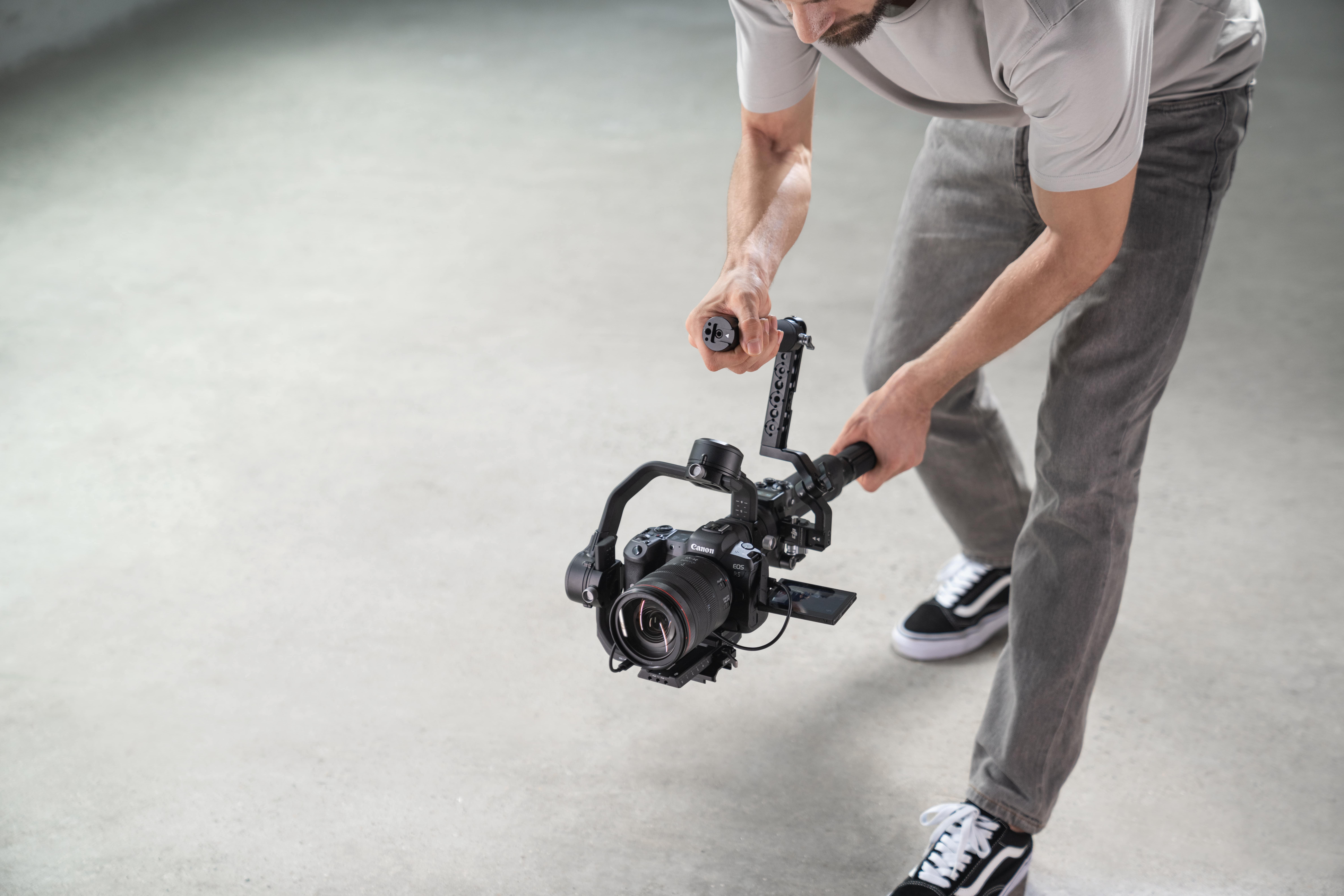 DJI RS 2_Vertical Shooting.jpg